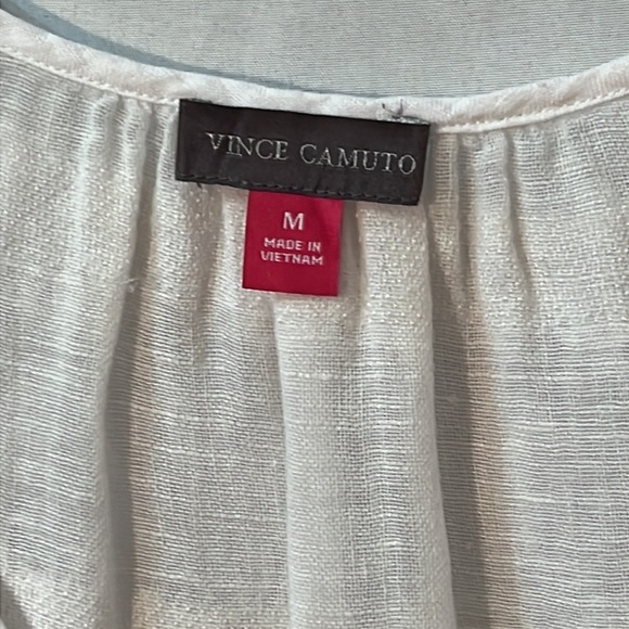 Vince Camuto White Textured Eyelash Sleeveless Top Size Medium - Picture 2 of 7